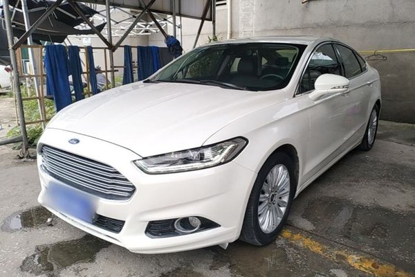 Ford Mondeo · 2013 год