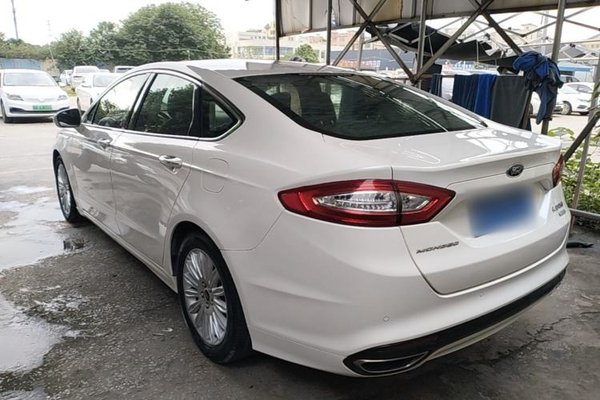 Ford Mondeo 2013, 99700 км, за 7636 USD