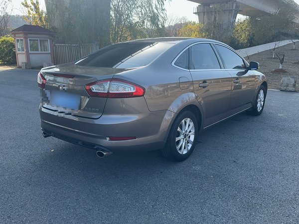 Ford Mondeo 2013, 116900 км, за 4929 USD