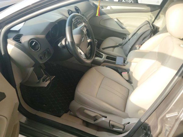 Ford Mondeo 2013, 116900 км, за 4929 USD - фото 17