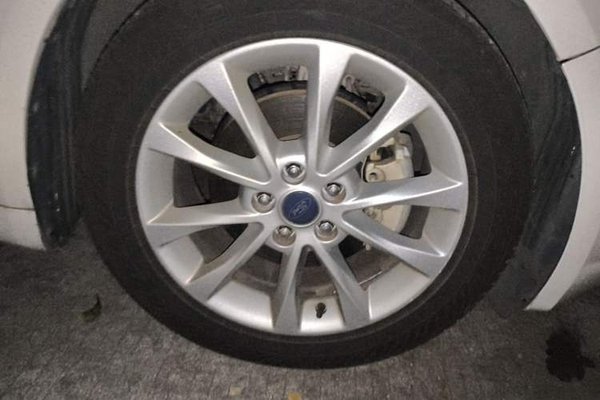 Ford Mondeo 2017, 128500 км, за 7017 USD - фото 8