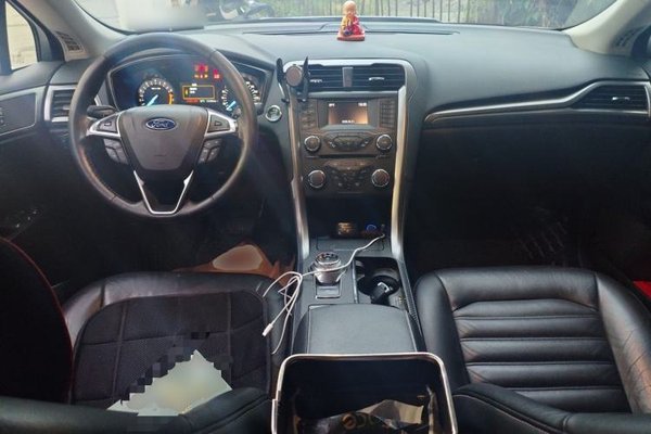 Ford Mondeo 2017, 134300 км, за 6216 USD - фото 9