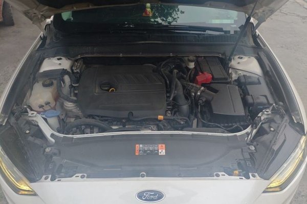 Ford Mondeo 2017, 134300 км, за 6216 USD - фото 21