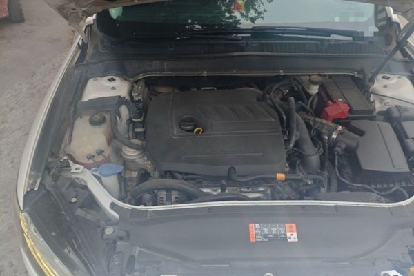 Ford Mondeo 2017, 134300 км, за 6216 USD - фото 23