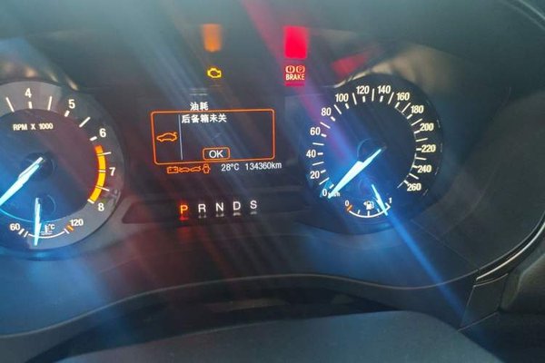 Ford Mondeo 2017, 134300 км, за 6216 USD - фото 12