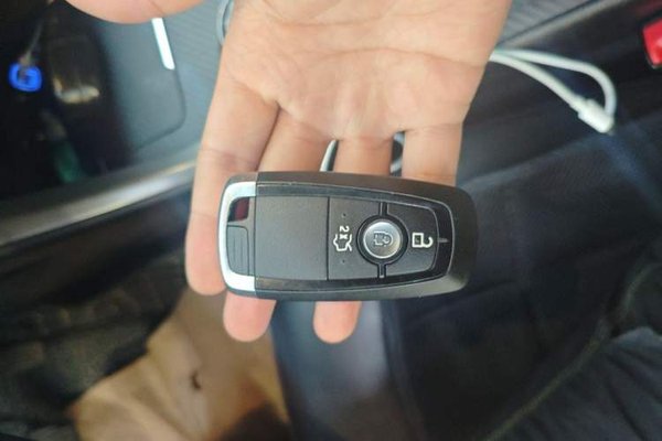 Ford Mondeo 2017, 134300 км, за 6216 USD - фото 20