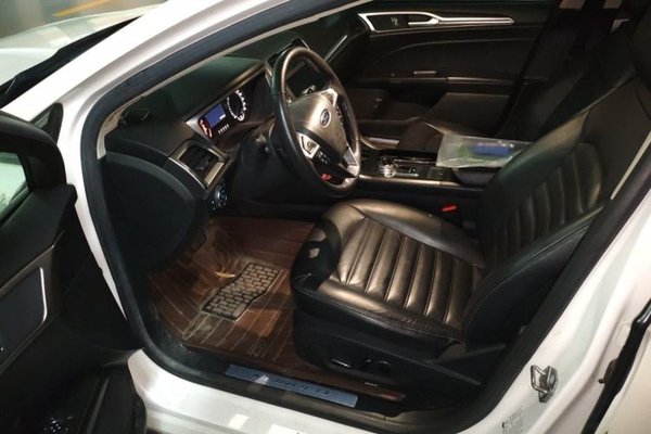 Ford Mondeo 2017, 49600 км, за 6616 USD - фото 15