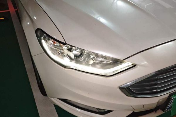 Ford Mondeo 2017, 49600 км, за 6616 USD - фото 6