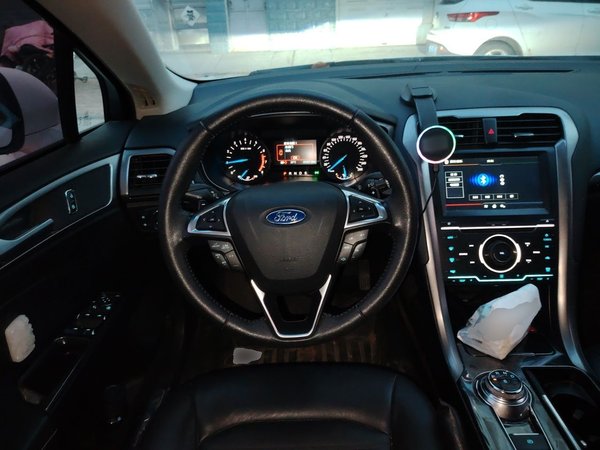 Ford Mondeo 2017, 63400 км, за 8153 USD - фото 11