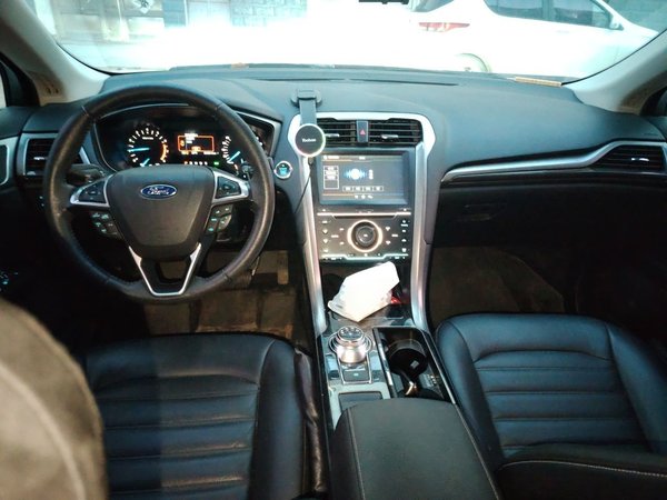Ford Mondeo 2017, 63400 км, за 8153 USD - фото 10