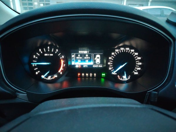 Ford Mondeo 2017, 63400 км, за 8153 USD - фото 12