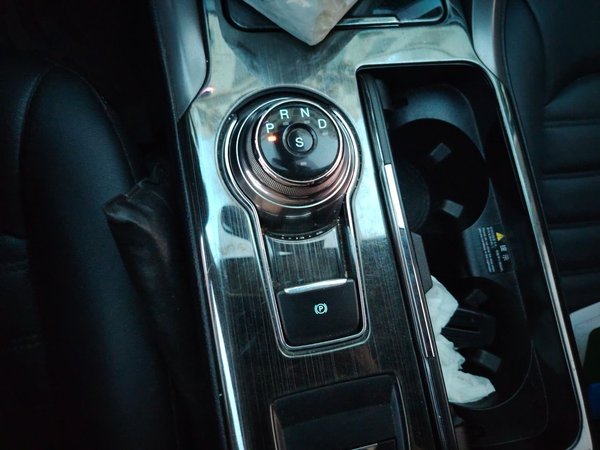 Ford Mondeo 2017, 63400 км, за 8153 USD - фото 15