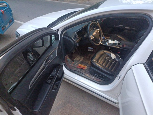 Ford Mondeo 2017, 73700 км, за 7738 USD - фото 12