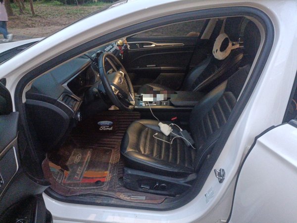 Ford Mondeo 2017, 73700 км, за 7738 USD - фото 16