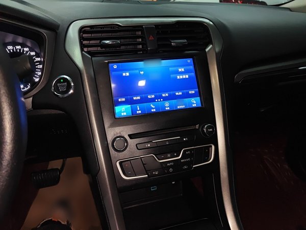 Ford Mondeo 2017, 78500 км, за 8625 USD