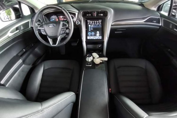 Ford Mondeo 2017, 48700 км, за 10616 USD - фото 12