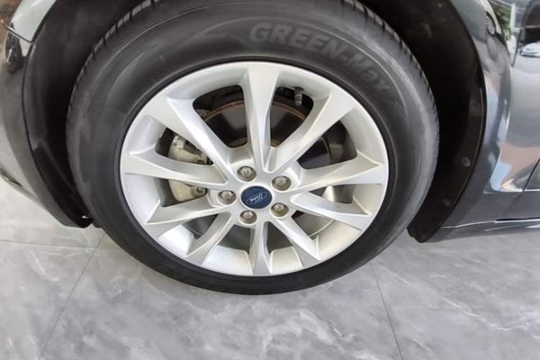 Ford Mondeo 2017, 48700 км, за 10616 USD - фото 10