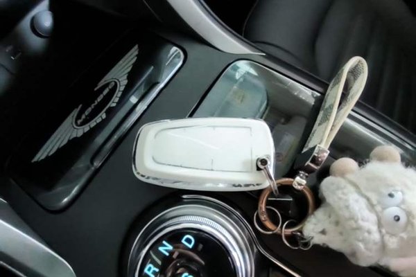 Ford Mondeo 2017, 48700 км, за 10616 USD - фото 23