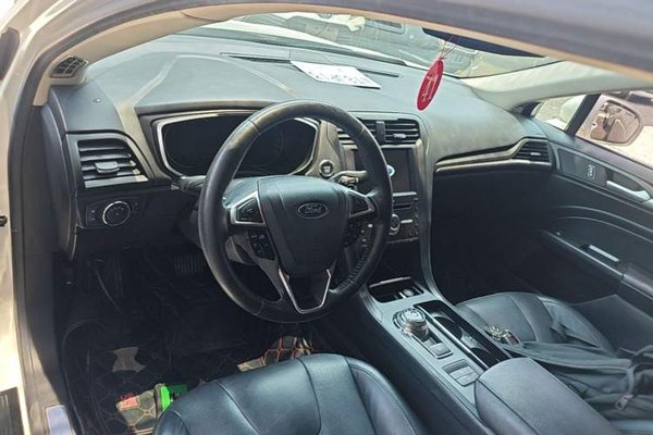 Ford Mondeo 2017, 131500 км, за 10011 USD - фото 12