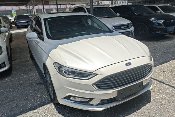 Ford Mondeo 2017, 131500 км, за 10011 USD
