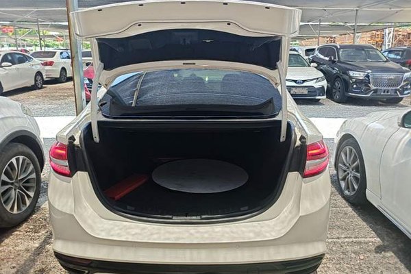 Ford Mondeo 2017, 131500 км, за 10011 USD - фото 22