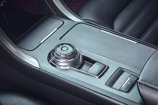 Ford Mondeo 2017, 99800 км, за 9232 USD - фото 25