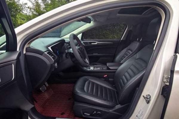 Ford Mondeo 2017, 99800 км, за 9232 USD - фото 32