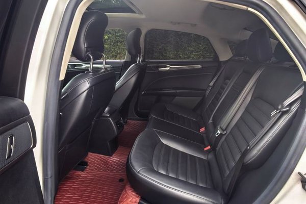 Ford Mondeo 2017, 99800 км, за 9232 USD - фото 33