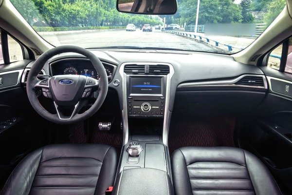 Ford Mondeo 2017, 99800 км, за 9232 USD - фото 34
