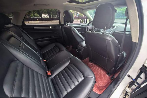 Ford Mondeo 2017, 99800 км, за 9232 USD - фото 7