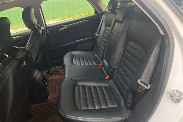 Ford Mondeo 2018, 133900 км, за 8587 USD - фото 20