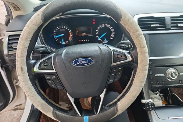 Ford Mondeo 2018, 133900 км, за 8587 USD - фото 9
