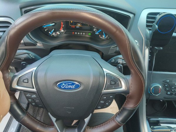 Ford Mondeo 2018, 52699 км, за 8974 USD - фото 19