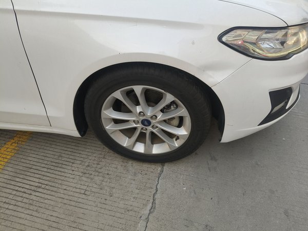 Ford Mondeo 2018, 52699 км, за 8974 USD