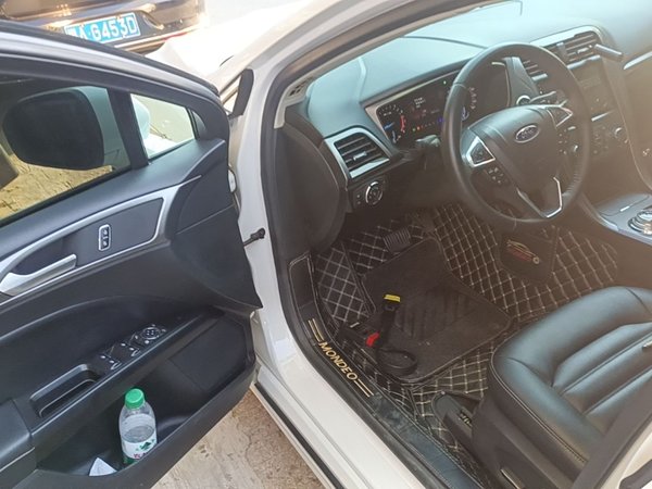 Ford Mondeo 2018, 86800 км, за 9101 USD - фото 19