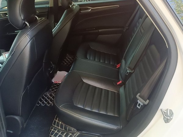 Ford Mondeo 2018, 86800 км, за 9101 USD - фото 20