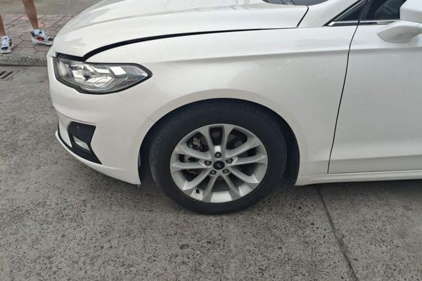 Ford Mondeo 2020, 68900 км, за 10120 USD