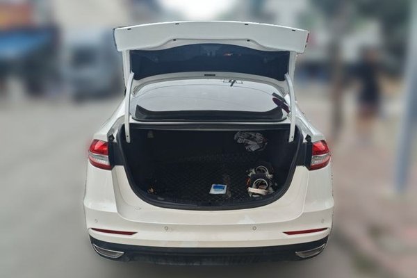 Ford Mondeo 2020, 68900 км, за 10120 USD - фото 16
