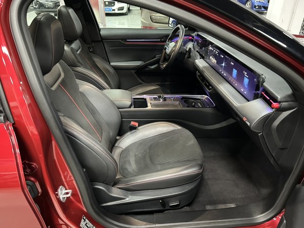 Ford Mondeo 2022, 11600 км, за 16758 USD - фото 18