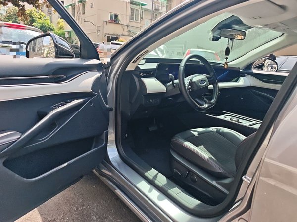 Ford Mondeo 2022, 3500 км, за 18304 USD - фото 19