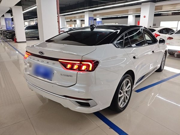 Ford Mondeo 2022, 38900 км, за 16778 USD - фото 6