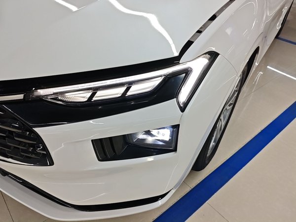 Ford Mondeo 2022, 38900 км, за 16778 USD - фото 9