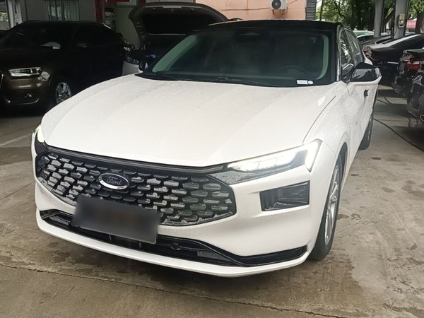 Ford Mondeo · 2022 год