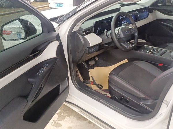 Ford Mondeo 2022, 57200 км, за 16414 USD - фото 19