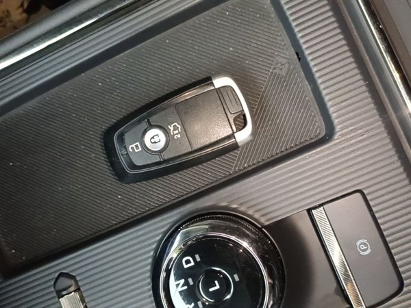 Ford Mondeo 2022, 57200 км, за 16414 USD - фото 12