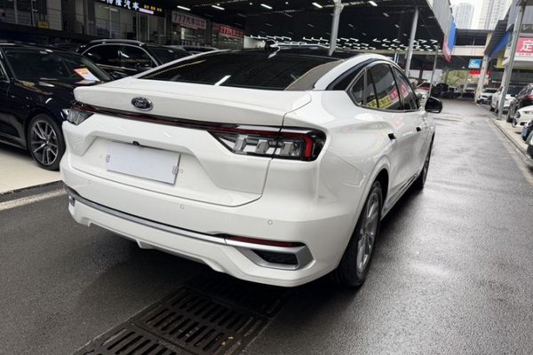 Ford Mondeo 2022, 60300 км, за 16739 USD - фото 12