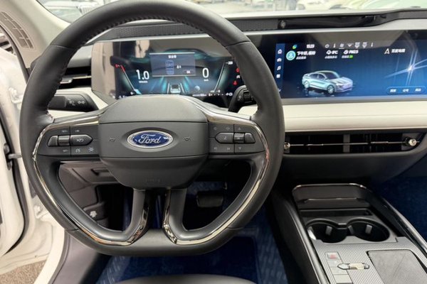 Ford Mondeo 2022, 60300 км, за 16739 USD - фото 39