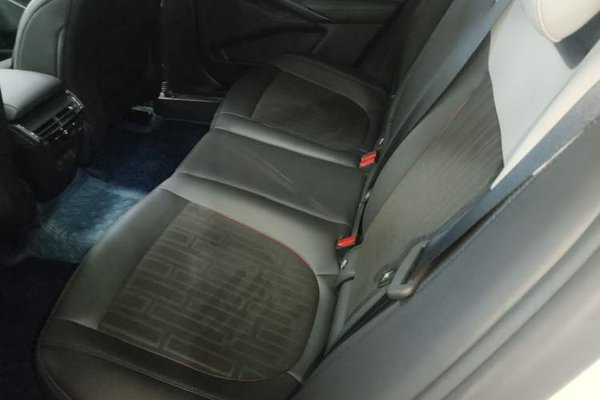 Ford Mondeo 2022, 60300 км, за 16739 USD - фото 25