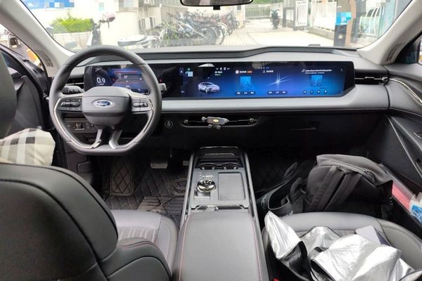 Ford Mondeo 2023, 12700 км, за 14708 USD - фото 9