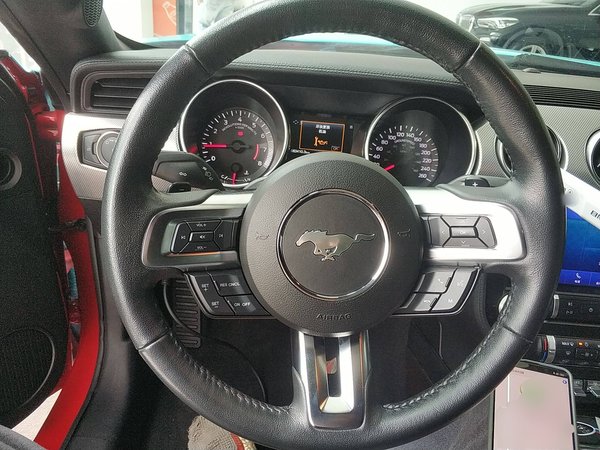 Ford Mustang 2019, 63400 км, за 24136 USD - фото 10